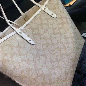 Coach Tote purse